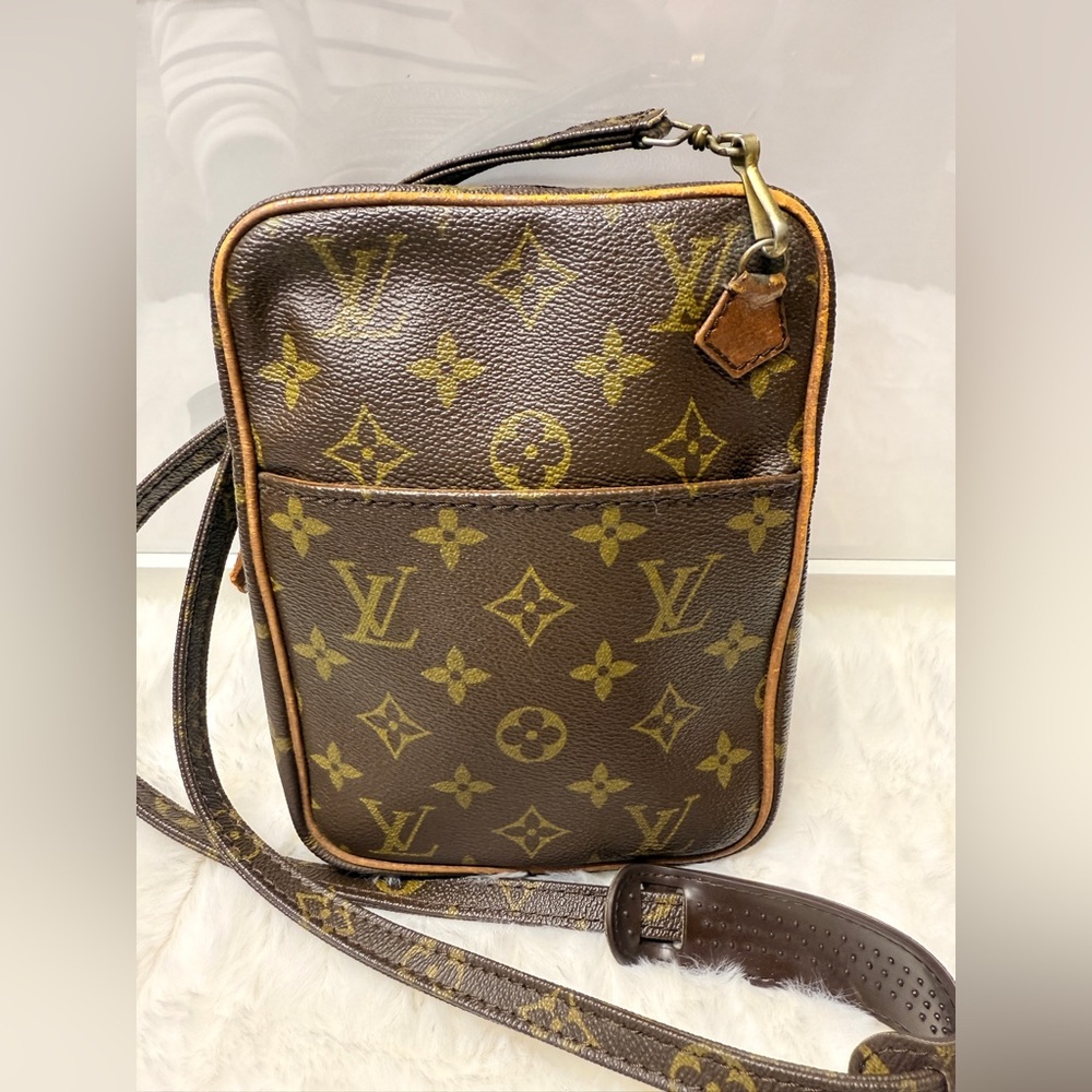 LOUIS VUITTON Danube Monogram Canvas Vintage